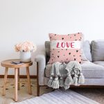 Sevgililer Günü Temalı Özel Tasarım Dijital Baskılı Modern Raşel Kadife Yastık Kırlent Kılıfı Realhomes