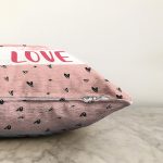 Sevgililer Günü Temalı Özel Tasarım Dijital Baskılı Modern Raşel Kadife Yastık Kırlent Kılıfı Realhomes
