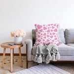 - Sonil-K9239-Gorsel-1 - Realhomes Sevgililer Günü Temalı Özel Tasarım Dijital Baskılı Modern Raşel Kadife Yastık Kırlent Kılıfı Realhomes