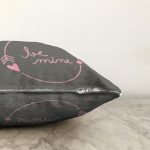 - Sonil-K9243-Gorsel-2 - Realhomes Sevgililer Günü Temalı Özel Tasarım Dijital Baskılı Modern Raşel Kadife Yastık Kırlent Kılıfı Realhomes