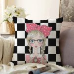 Dama Zeminli Fotoğraf Çeken Kız Tasarımlı Dijital Baskılı Dekoratif Raşel Kadife Yastık Kırlent Kılıfı Realhomes