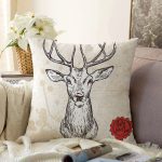 - Sonil-K93-Gorsel - Realhomes Geyik Desenli Dijital Baskılı Dekoratif Raşel Kadife Yastık Kırlent Kılıfı Realhomes