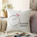 - Sonil-K9311-Gorsel - Realhomes  Özel Tasarım Güzelin Miyim ? Dijital Baskılı Dekoratif Raşel Kadife Yastık Kırlent Kılıfı Realhomes