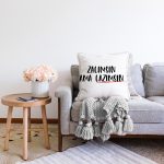 - Sonil-K9313-Gorsel-1 - Realhomes  Özel Tasarım Zalımsın Ama Lazımsın Dijital Baskılı Dekoratif Raşel Kadife Yastık Kırlent Kılıfı Realhomes