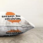 - Sonil-K9328-Gorsel-2 - Realhomes  Özel Tasarım Serseri Bir Civcivim Dijital Baskılı Modern Raşel Kadife Yastık Kırlent Kılıfı Realhomes