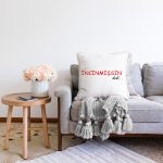 - Sonil-K9339-Gorsel-1 - Realhomes Özel Tasarım İncinmişsin Dedi Dijital Baskılı Dekoratif Şönil Yastık Kırlent Kılıfı Realhomes