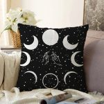 - Sonil-K9354-Gorsel - Realhomes  Özel Tasarım Siyah Zemin Ay Desenli Dijital Baskılı Modern Raşel Kadife Yastık Kırlent Kılıfı Realhomes