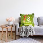 - Sonil-K9358-1-Gorsel-1 - Realhomes Özel Tasarım 8 Mart Gül Tasarımlı Dijital Baskılı Modern Raşel Kadife Yastık Kırlent Kılıfı Realhomes