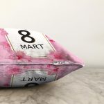 - Sonil-K9367-1-Gorsel-2 - Realhomes Özel Tasarım 8 Mart Gül Tasarımlı Dijital Baskılı Modern Raşel Kadife Yastık Kırlent Kılıfı Realhomes