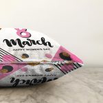 - Sonil-K9368-2-Gorsel-2 - Realhomes  Özel Tasarım 8 March Renkli Puantiye Detaylı Dijital Baskılı Modern Raşel Kadife Yastık Kırlent Kılıfı Realhomes