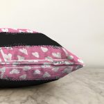 - Sonil-K9370-Gorsel-2 - Realhomes Özel Tasarım Kalp Motifli Dijital Baskılı Modern Raşel Kadife Yastık Kırlent Kılıfı Realhomes