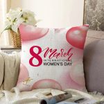 Özel Tasarım 8 March Balon Desenli Dijital Baskılı Modern Raşel Kadife Yastık Kırlent Kılıfı Realhomes