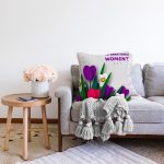 - Sonil-K9381-2-Gorsel-1 - Realhomes Özel Tasarım Women' Day Çiçek Desenli Dijital Baskılı Modern Şönil Yastık Kırlent Kılıfı Realhomes