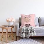 - Sonil-K9388-2-Gorsel-1 - Realhomes Özel Tasarım 8 March Kadın Silüetli Dijital Baskılı Modern Raşel Kadife Yastık Kırlent Kılıfı Realhomes