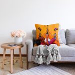 - Sonil-KArap3kiz-Gorsel-1 - Realhomes  Turuncu Zemin Üç Afrikalı Kadın Çizimi Dijital Baskılı Dekoratif Raşel Kadife Yastık Kırlent Kılıfı Realhomes