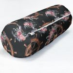 - RealHomes Özel Tasarımlı Dijital Baskılı İç Dolgulu Fermuarlı Silindir Yastık - Realhomes Siyah Zemin Çapa & Dümen Tasarımlı Dijital Baskılı Modern İç Dolgulu - Fermuarlı Süet Berjer Silindir Yastık Kırlent Realhomes