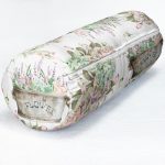 - RealHomes Özel Tasarımlı Dijital Baskılı İç Dolgulu Fermuarlı Silindir Yastık - Realhomes Flower & Çiçek Demetleri Özel Tasarım Dijital Baskılı Dekoratif İç Dolgulu - Fermuarlı Süet Silindir Rulo Yastık Kırlent Realhomes