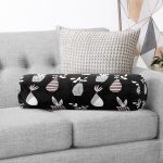 - RealHomes Özel Tasarımlı Dijital Baskılı İç Dolgulu Fermuarlı Silindir Yastık - Realhomes  Siyah Zemin Vazo Desenli Dijital Baskılı Modern İç Dolgulu Süet Silindir Yastık Kırlent - Bel Yastığı Realhomes