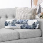 - RealHomes Özel Tasarımlı Dijital Baskılı İç Dolgulu Fermuarlı Silindir Yastık - Realhomes Suluboya Çizimli Kış Temalı Çam Ağaçları Dijital Baskılı Dekoratif İç Dolgulu Yumuşak Silindir Form Yastık Kırlent Realhomes