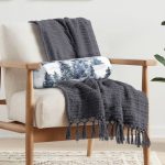 - RealHomes Özel Tasarımlı Dijital Baskılı İç Dolgulu Fermuarlı Silindir Yastık - Realhomes Suluboya Çizimli Kış Temalı Çam Ağaçları Dijital Baskılı Dekoratif İç Dolgulu Yumuşak Silindir Form Yastık Kırlent Realhomes