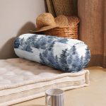 - RealHomes Özel Tasarımlı Dijital Baskılı İç Dolgulu Fermuarlı Silindir Yastık - Realhomes Suluboya Çizimli Kış Temalı Çam Ağaçları Dijital Baskılı Dekoratif İç Dolgulu Yumuşak Silindir Form Yastık Kırlent Realhomes