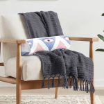 - RealHomes Özel Tasarımlı Dijital Baskılı İç Dolgulu Fermuarlı Silindir Yastık - Realhomes Mistik Üçgen Göz Tasarımlı Dijital Baskılı Dekoratif İç Dolgulu - Fermuarlı Süet Silindir Rulo Yastık Kırlent Realhomes