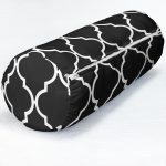 - RealHomes Özel Tasarımlı Dijital Baskılı İç Dolgulu Fermuarlı Silindir Yastık - Realhomes  Siyah Zemin Ogea Desenli Dijital Baskılı İç Dolgulu Süet Silindir Yastık Kırlent - Bel Yastığı Realhomes