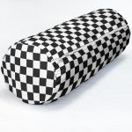 - RealHomes Özel Tasarımlı Dijital Baskılı İç Dolgulu Fermuarlı Silindir Yastık - Realhomes Siyah Beyaz Ekose Desenli Dekoratif İç Dolgulu - Fermuarlı Süet Berjer Silindir Yastık Kırlent Realhomes