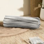 - RealHomes Özel Tasarımlı Dijital Baskılı İç Dolgulu Fermuarlı Silindir Yastık - Realhomes Modern Kareler Dijital Baskılı Dekoratif İç Dolgulu Süet Silindir Yastık Kırlent - Bel Yastığı Realhomes