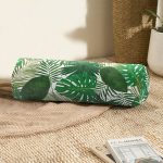 - RealHomes Özel Tasarımlı Dijital Baskılı İç Dolgulu Fermuarlı Silindir Yastık - Realhomes  Realhomes Yaprak Motifli Dijital Baskılı İç Dolgulu Fermuarlı Çok Amaçlı Silindir Yastık Kırlent Realhomes