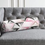 - RealHomes Özel Tasarımlı Dijital Baskılı İç Dolgulu Fermuarlı Silindir Yastık - Realhomes  Renkli Üçgen Motifler Dijital Baskılı İç Dolgulu - Fermuarlı Süet Berjer Silindir Yastık Kırlent Realhomes