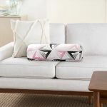 - RealHomes Özel Tasarımlı Dijital Baskılı İç Dolgulu Fermuarlı Silindir Yastık - Realhomes  Renkli Üçgen Motifler Dijital Baskılı İç Dolgulu - Fermuarlı Süet Berjer Silindir Yastık Kırlent Realhomes