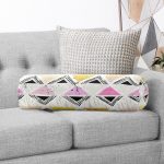 - RealHomes Özel Tasarımlı Dijital Baskılı İç Dolgulu Fermuarlı Silindir Yastık - Realhomes Renkli Kareler Özel Tasarım Dijital Baskılı İç Dolgulu Fermuarlı Çok Amaçlı Silindir Yastık Kırlent Realhomes