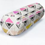 - RealHomes Özel Tasarımlı Dijital Baskılı İç Dolgulu Fermuarlı Silindir Yastık - Realhomes Renkli Kareler Özel Tasarım Dijital Baskılı İç Dolgulu Fermuarlı Çok Amaçlı Silindir Yastık Kırlent Realhomes