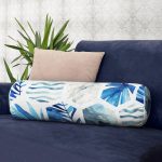 - RealHomes Özel Tasarımlı Dijital Baskılı İç Dolgulu Fermuarlı Silindir Yastık - Realhomes  Mavi Temalı Geometrik Şekilli İç Dolgulu Yumuşak Silindir Form Yastık Kırlent Realhomes