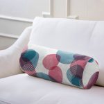 - RealHomes Özel Tasarımlı Dijital Baskılı İç Dolgulu Fermuarlı Silindir Yastık - Realhomes  Realhomes Renkli Yuvarlak Desenli İç Dolgulu - Fermuarlı Süet Berjer Silindir Yastık Kırlent Realhomes