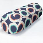 - RealHomes Özel Tasarımlı Dijital Baskılı İç Dolgulu Fermuarlı Silindir Yastık - Realhomes Yuvarlak Desenli Modern Dijital Baskılı Dekoratif İç Dolgulu - Fermuarlı Süet Silindir Yuvarlak Yastık Kırlent Realhomes