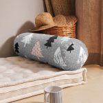 - RealHomes Özel Tasarımlı Dijital Baskılı İç Dolgulu Fermuarlı Silindir Yastık - Realhomes Gri Zeminli Ağaç Temalı Dijital Baskılı Dekoratif İç Dolgulu - Fermuarlı Süet Silindir Daire Yastık Kırlent Realhomes