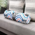 - RealHomes Özel Tasarımlı Dijital Baskılı İç Dolgulu Fermuarlı Silindir Yastık - Realhomes  Zikzak Zeminde Ananaslar Dekoratif İç Dolgulu Yumuşak Silindir Form Yastık Kırlent Realhomes