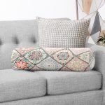 - RealHomes Özel Tasarımlı Dijital Baskılı İç Dolgulu Fermuarlı Silindir Yastık - Realhomes Geometrik Şekilli Hint Desenli Dijital Baskılı İç Dolgulu Yumuşak Silindir Form Yastık Kırlent Realhomes