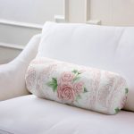 Hint Motifli Gül Desenli Dijital Baskılı İç Dolgulu - Fermuarlı Süet Berjer Silindir Yastık Kırlent Realhomes