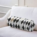 - RealHomes Özel Tasarımlı Dijital Baskılı İç Dolgulu Fermuarlı Silindir Yastık - Realhomes Renkli Baklava Desenli Dijital Baskılı İç Dolgulu - Fermuarlı Süet Silindir Rulo Yastık Kırlent Realhomes