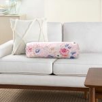 - RealHomes Özel Tasarımlı Dijital Baskılı İç Dolgulu Fermuarlı Silindir Yastık - Realhomes Pudra Temalı Kanaviçe Dijital Baskılı İç Dolgulu - Fermuarlı Süet Berjer Silindir Yastık Kırlent Realhomes