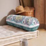 - RealHomes Özel Tasarımlı Dijital Baskılı İç Dolgulu Fermuarlı Silindir Yastık - Realhomes Yatay Desenli Çini Motifli Modern Dijital Baskılı İç Dolgulu Süet Silindir Yastık Kırlent - Bel Yastığı Realhomes