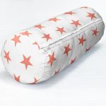 Nar Renk Yıldız Desenli Dijital Baskılı İç Dolgulu Fermuarlı Çok Amaçlı Silindir Yastık Kırlent Realhomes