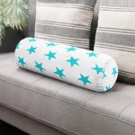 - RealHomes Özel Tasarımlı Dijital Baskılı İç Dolgulu Fermuarlı Silindir Yastık - Realhomes  Turkuaz Yıldız Motifli Modern Dijital Baskılı İç Dolgulu - Fermuarlı Süet Silindir Rulo Yastık Kırlent Realhomes