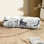 - RealHomes Özel Tasarımlı Dijital Baskılı İç Dolgulu Fermuarlı Silindir Yastık - Realhomes Ekru Zeminli Geyik ve Yaprak Motifler Dijital Baskılı İç Dolgulu - Fermuarlı Süet Silindir Daire Yastık Kırlent Realhomes