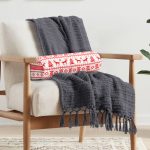 - RealHomes Özel Tasarımlı Dijital Baskılı İç Dolgulu Fermuarlı Silindir Yastık - Realhomes  Ekose Dokuma Desenli Yılbaşı Temalı İç Dolgulu - Fermuarlı Süet Silindir Yuvarlak Yastık Kırlent Realhomes