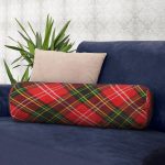 - RealHomes Özel Tasarımlı Dijital Baskılı İç Dolgulu Fermuarlı Silindir Yastık - Realhomes Kırmızı Zeminde Siyah Ekose Desenli Dekoratif İç Dolgulu Yumuşak Silindir Form Yastık Kırlent Realhomes