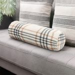 - RealHomes Özel Tasarımlı Dijital Baskılı İç Dolgulu Fermuarlı Silindir Yastık - Realhomes Krem Renkte Ekose Desenli Dekoratif İç Dolgulu Fermuarlı Çok Amaçlı Silindir Yastık Kırlent Realhomes